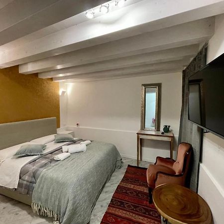 Hayez Rooms Венеция Экстерьер фото